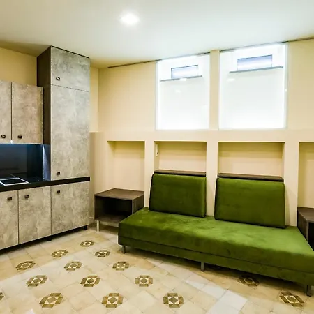 Lux Old Town Apartment *